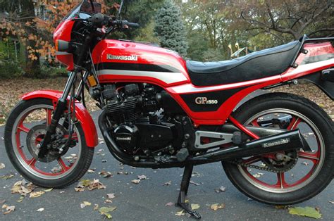 1983 KAWASAKI GPZ 550 COLLECTABLE PRE NINJA ALL STOCK VERY CLEAN