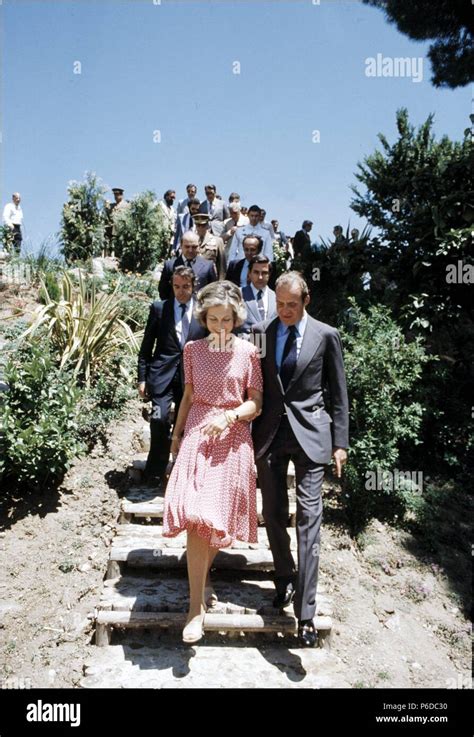 Juan Carlos I Rey De EspaÑa Roma 1938 Visitando El Parque Natural