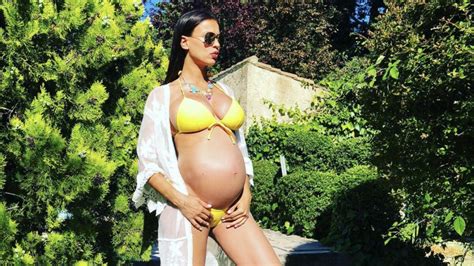 Julie Ricci Secret Story 4 enceinte elle dévoile le visage de son