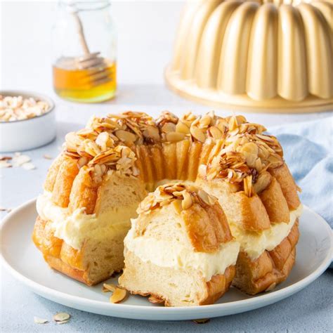 Bee Sting (Bienenstich) Bundt Cake - Bake from Scratch