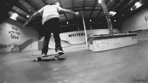 ´skateboarding Skateboarding  Wiffle