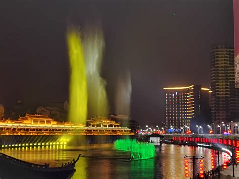 龙之梦太湖古镇夜景湖州龙之梦太湖古镇龙之梦太湖古镇大山谷图库