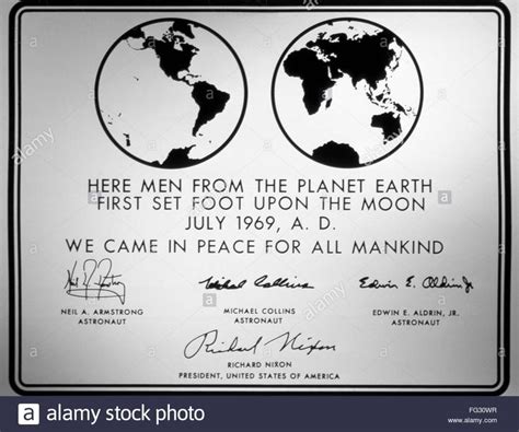 APOLLO 11 PLAQUE 1969 NMemorial Plaque Left On The Moon By The