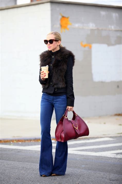 Picture Of Stylish Ways To Wear Flared Jeans 14