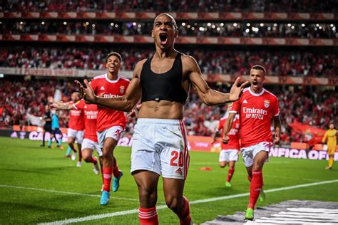 Benfica Vence Vizela Pen Lti No Ltimo Minuto Sic Not Cias