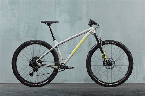 2021 Santa Cruz Chameleon Gets New Colors and Build Kits - BIKEPACKING.com