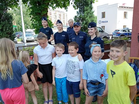 Powiatowy Konkurs Plastyczno Profilaktyczny Bezpiecznie Bajecznie