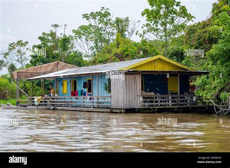 Floating houses built to combat seasonal flooding along the Amazon ...