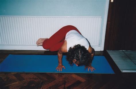 Parsva Bakasana Iyengar Yoga Shala