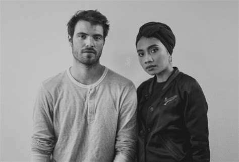 Watch Emmit Fenn And Yuna Perform Their Stirring New Single Modern