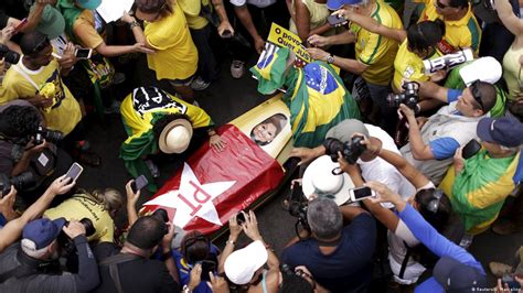 Movimentos Anti Dilma Voltam S Ruas No Brasil Dw