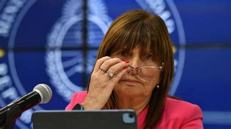 Duro cruce entre Patricia Bullrich y Elisa Carrió