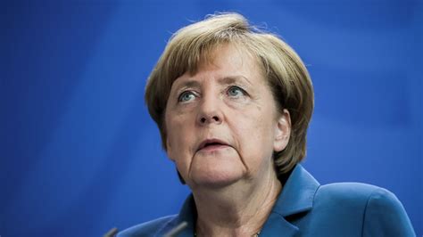 Fl Chtlinge Spd Stellt Sich Hinter Angela Merkel Der Spiegel