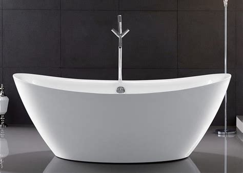 Traditional Large Oval Freestanding Tub Deep Soaking With Gloss Surface