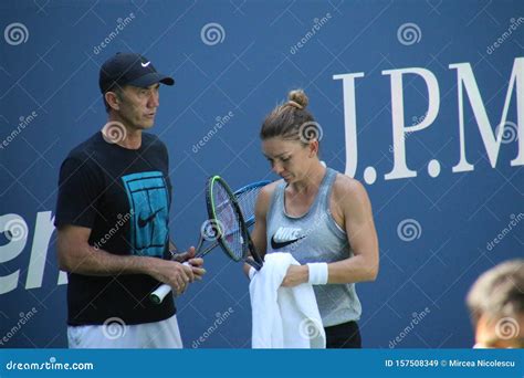 Simona Halep Editorial Stock Image Image Of Stadium 157508349