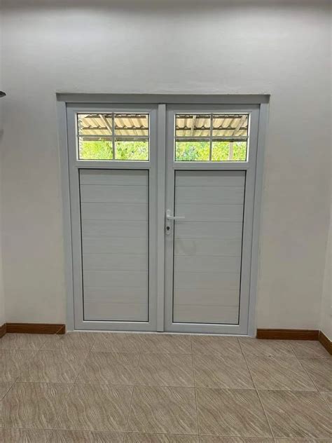 Aluminium Hinged Door Thickness 20mm At Best Price In Hyderabad ID