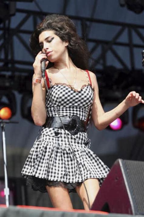 How To Make An Amy Winehouse Costume