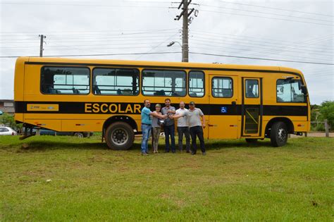 Secretaria Da Educa O Recebe Novo Nibus Para Transporte Escolar