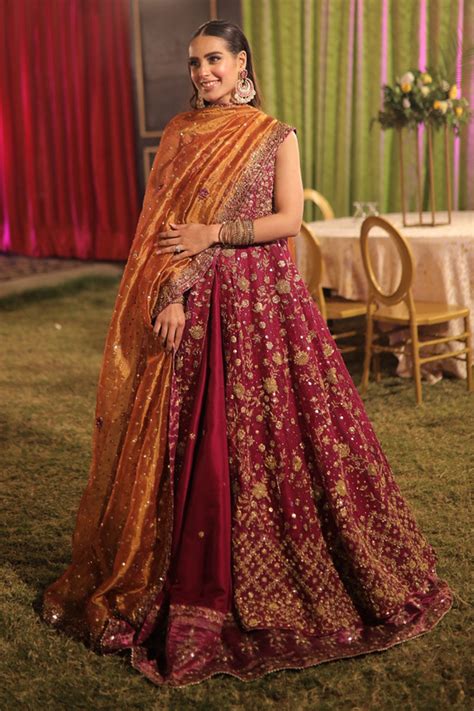 Ansab Jahangir Studio Iqra Aziz In Zeb