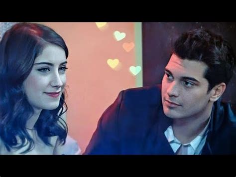 A Atay Ulusoy Dijo Que Ama A Hazal Kaya En Una Transmisi N En Vivo