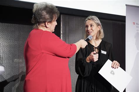 Award Of Excellence Für Helena Schmidt Akademie Der Bildenden