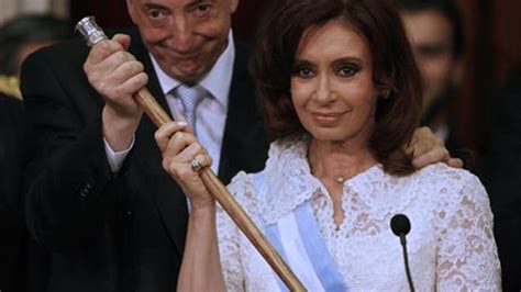 Cristina Fernández Asume La Presidencia De Argentina