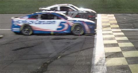 Photo Finish Kansas NASCAR EN ESPANOL