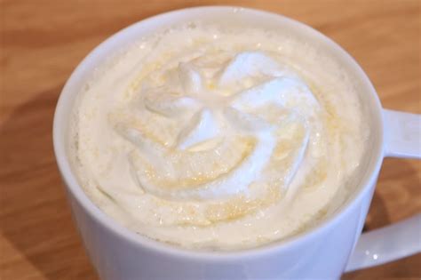 Tasting Starbucks New Hojicha Cream Frappuccino Is A Refreshing Milk Tea That Spreads The