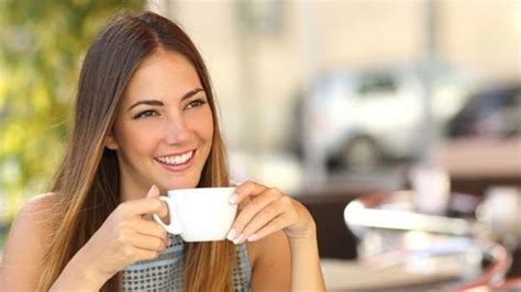 Tomar té o café aumenta y mucho la esperanza de vida de las mujeres