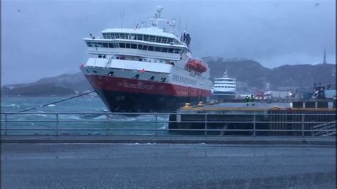 Berthing Ship Like A Pro Youtube