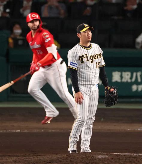 ＜神・広＞6回無死一塁、マクブルームに2ランを浴びぼう然とする西勇（撮影・大森 寛明） ― スポニチ Sponichi Annex 野球