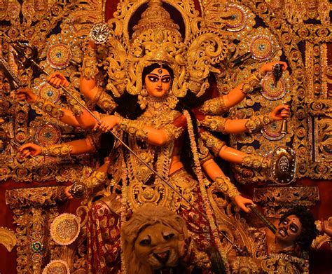 Knowing The Significance Of 10 Objects In Devi Durgas Hands