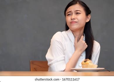 954 Asian Choking Images Stock Photos Vectors Shutterstock