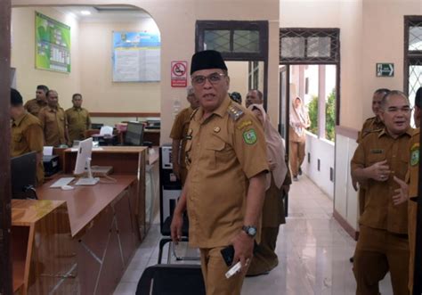 Bupati Madina Sidak Hari Pertama Kerja Pasca Libur Lebaran Begini