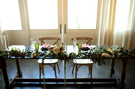 A Sustainable Early Spring Wedding Oakleaf Cottage