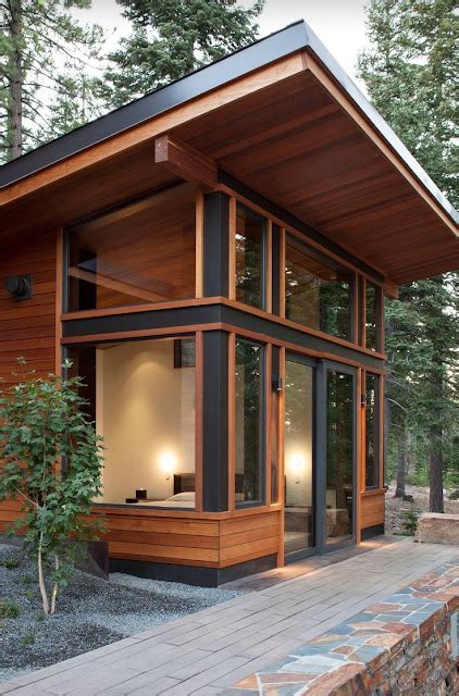 Small Modern Cabin Hid360