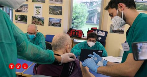 Covid Via Libera Dell Aifa Ai Vaccini Contro Omicron