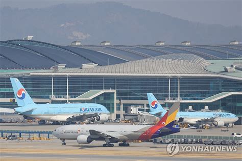 仁川空港にも汚物風船飛来 週末の航空機運航に影響 聯合ニュース