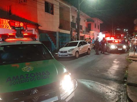 Homem é executado por dupla de pistoleiros no bairro Flores Amazonas1