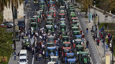 Protestas En El Campo Organizaciones Agrarias Y Cooperativas Pactan