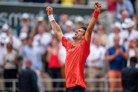 Bonita A Festa Mulher E Filhos De Novak Djokovic Celebram Conquista Inédita Do Tenista Em