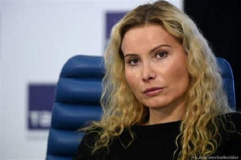 Этери Тутберидзе покончила с карьерой фигуристки из-за травмы