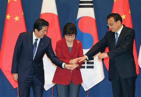 S. Korea, Japan, China leaders agree to mend strained ties - US News