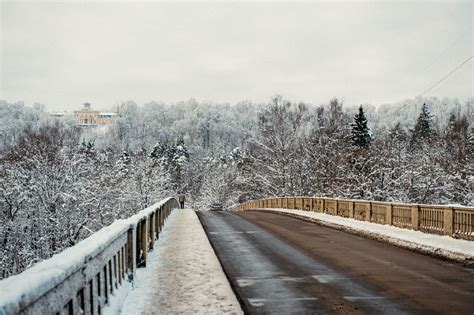 Bridge in winter | Free Stock Image - Barnimages