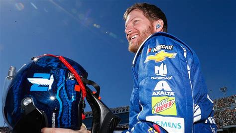 Dale Earnhardt Jr Signs Multiyear Deal With Nbc Dale Earnhardt Jr