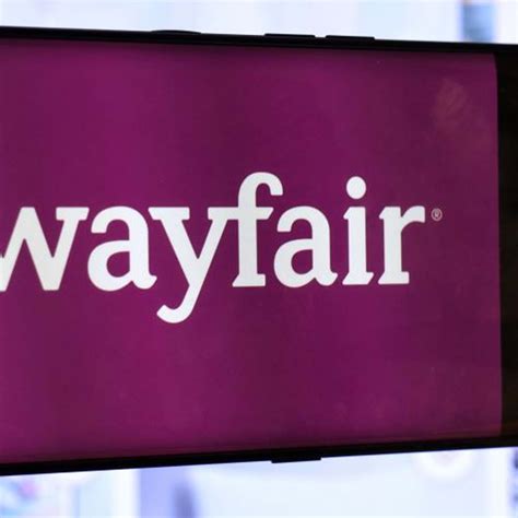 Sofia Vergara's Health Scare Prompts Cancellation of Emmys Red Carpet