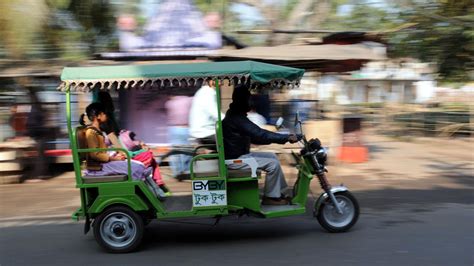 Data E Rickshaws To Two Wheelers The Shift In The Share Of Electric Vehicles The Hindu