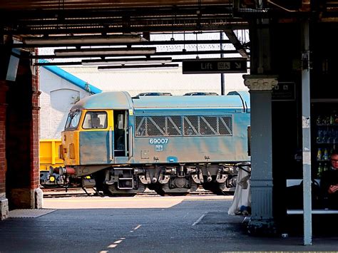 [wnxx] Pictures 69007 Eastleigh Yard 080524 090524