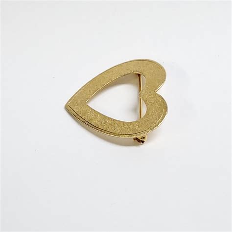 K Gold Open Heart Brooch