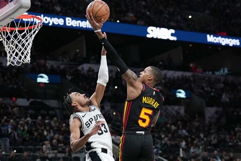 Why San Antonio Spurs Should Trade For Atlanta Hawks Dejounte Murray Sports Illustrated